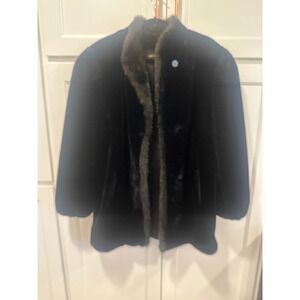 Style VI Ltd Black Faux Fur Lined Coat Made in USA Vintage Luxury winter dressy